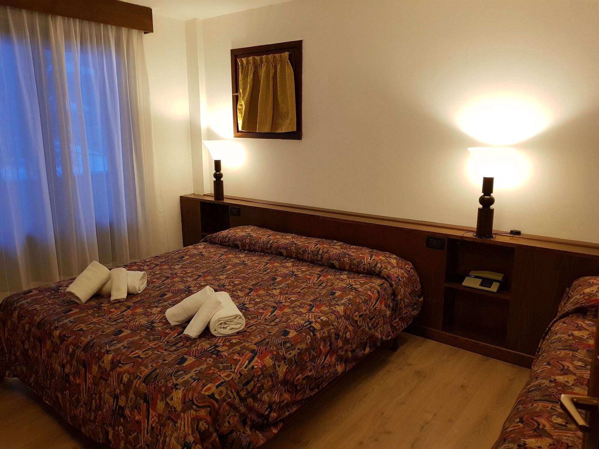 Hotel Alle Tre Baite Santa Caterina Valfurva Buitenkant foto