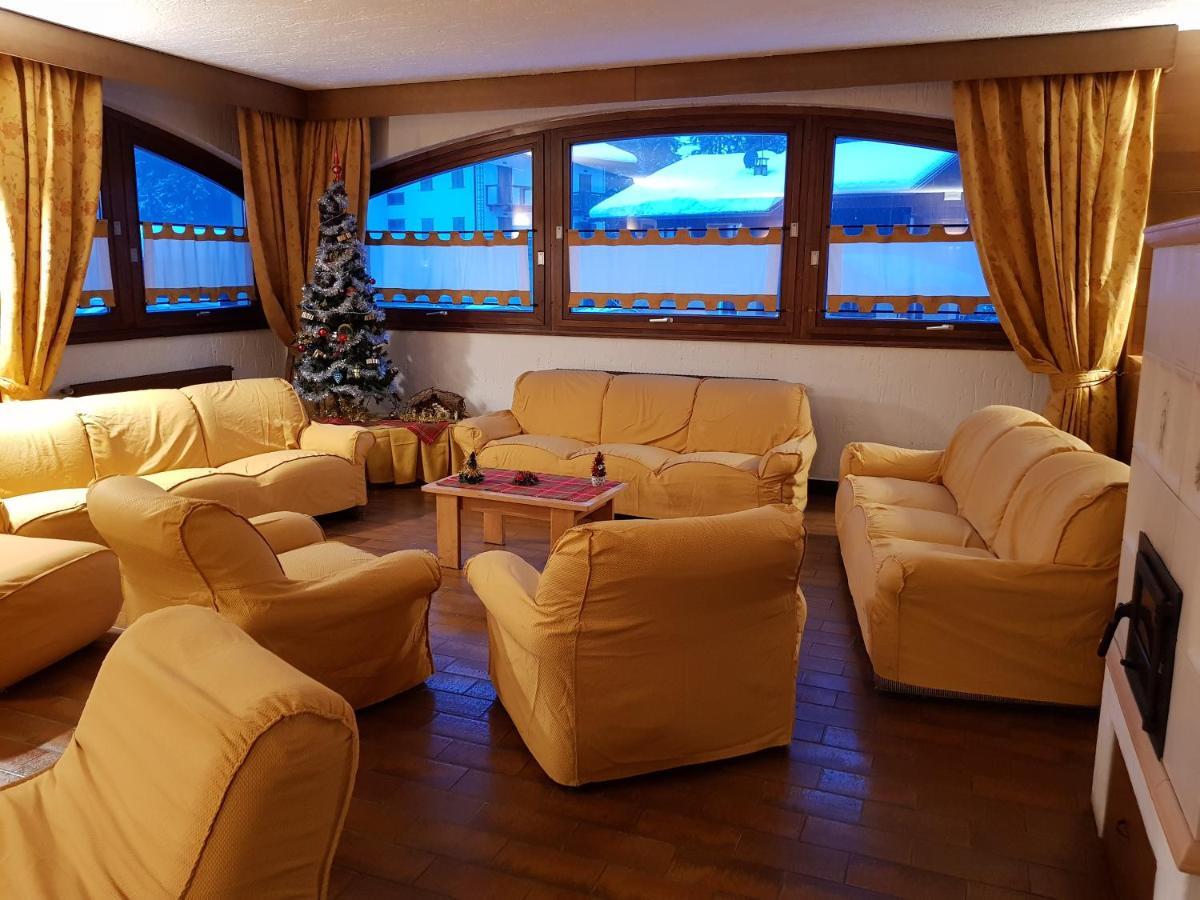 Hotel Alle Tre Baite Santa Caterina Valfurva Buitenkant foto